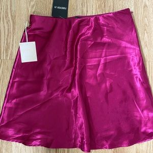 *FOREVER 21 HOT PINK SATIN SKIRT*